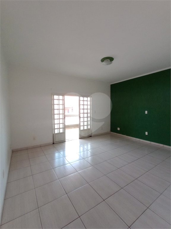 Casa à venda com 3 quartos, sendo 1 suíte, em Central Parque 4-l, Itapetininga, SP