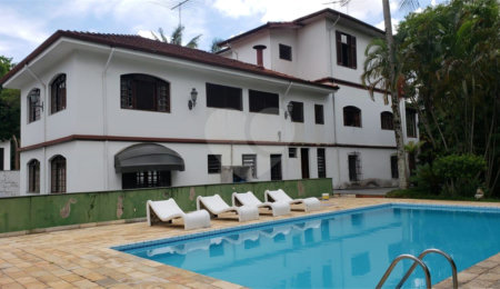Casa à venda com 4 quartos, sendo 2 suítes,  em Horto, São Paulo, SP
