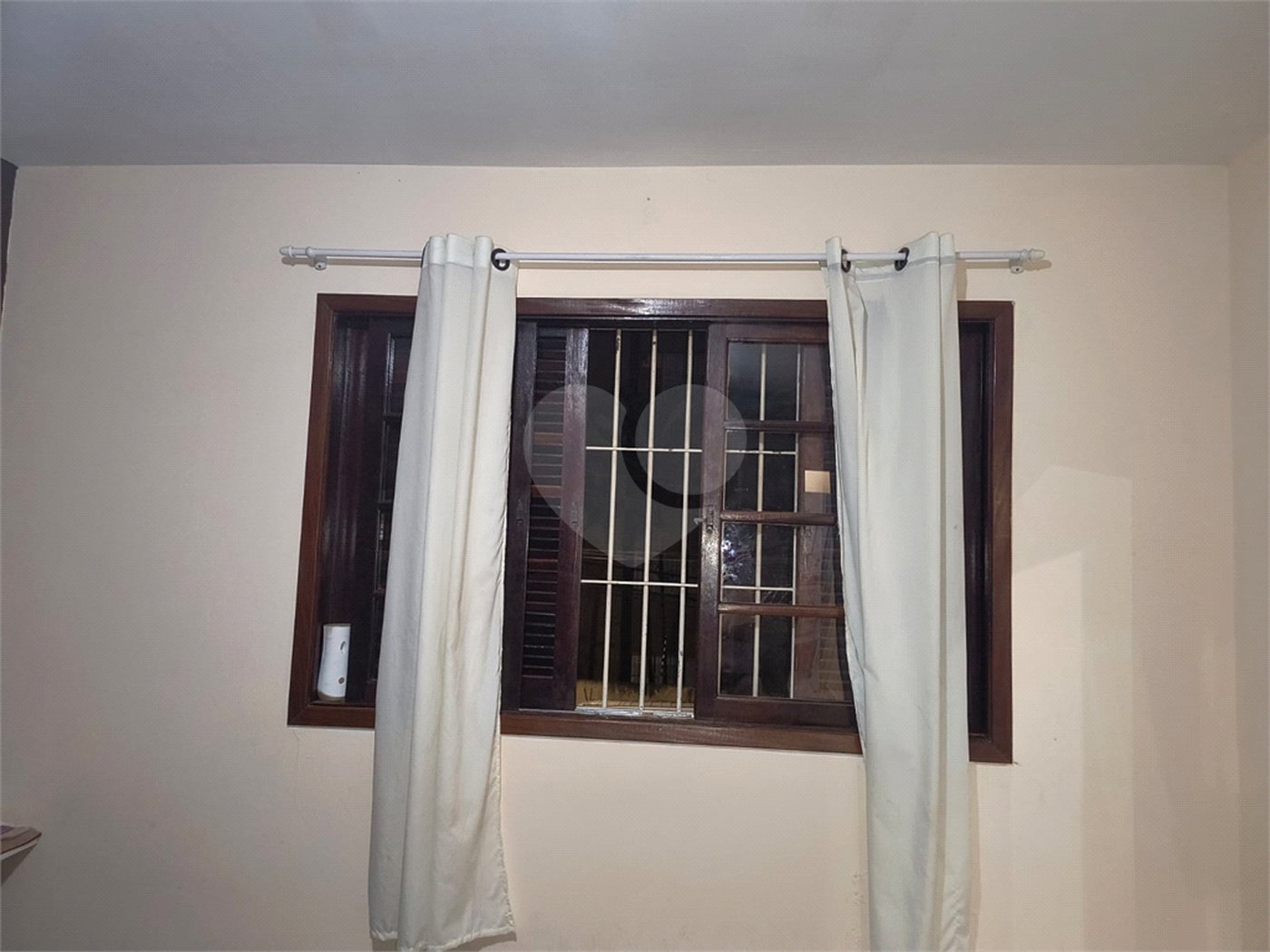 Sobrado à venda com 2 quartos em Tremembé, São Paulo, SP