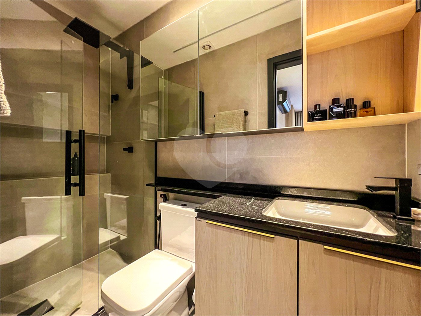 Apartamento à venda com 2 quartos, sendo 1 suíte,  em Despraiado, Cuiabá, MT