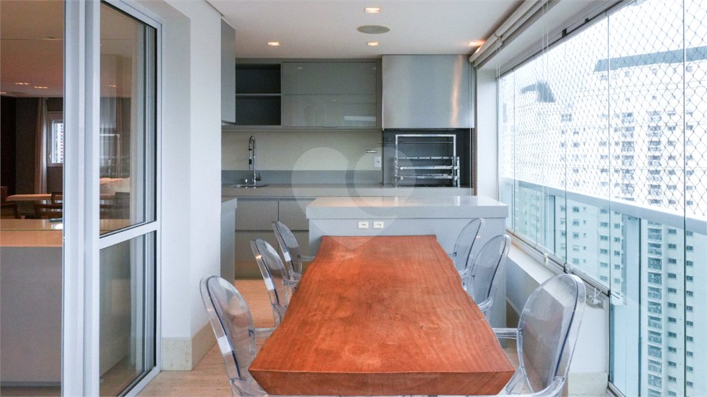 Apartamento à venda com 3 suítes em Brooklin, São Paulo, SP