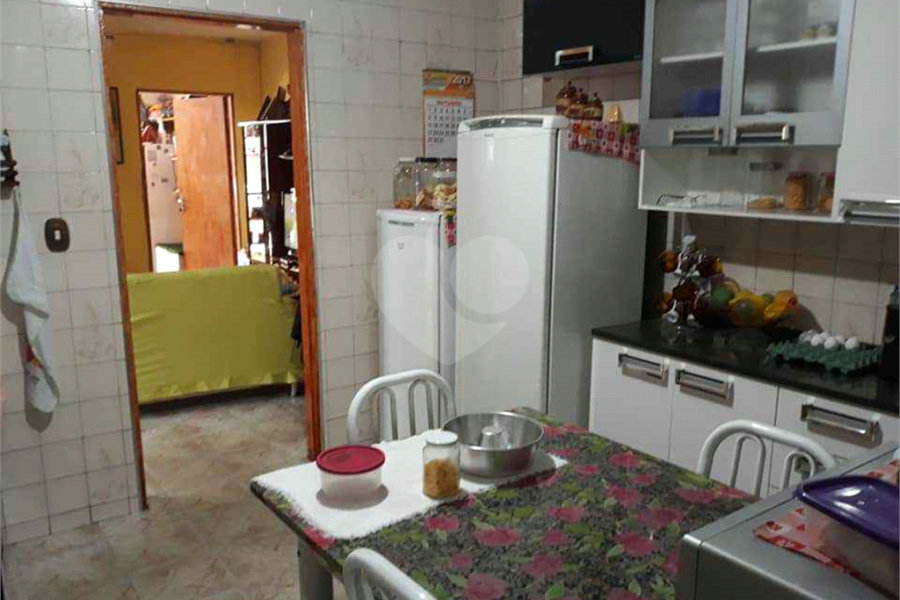Sobrado à venda com 3 quartos, sendo 1 suíte, em Parque Edu Chaves, São Paulo, SP
