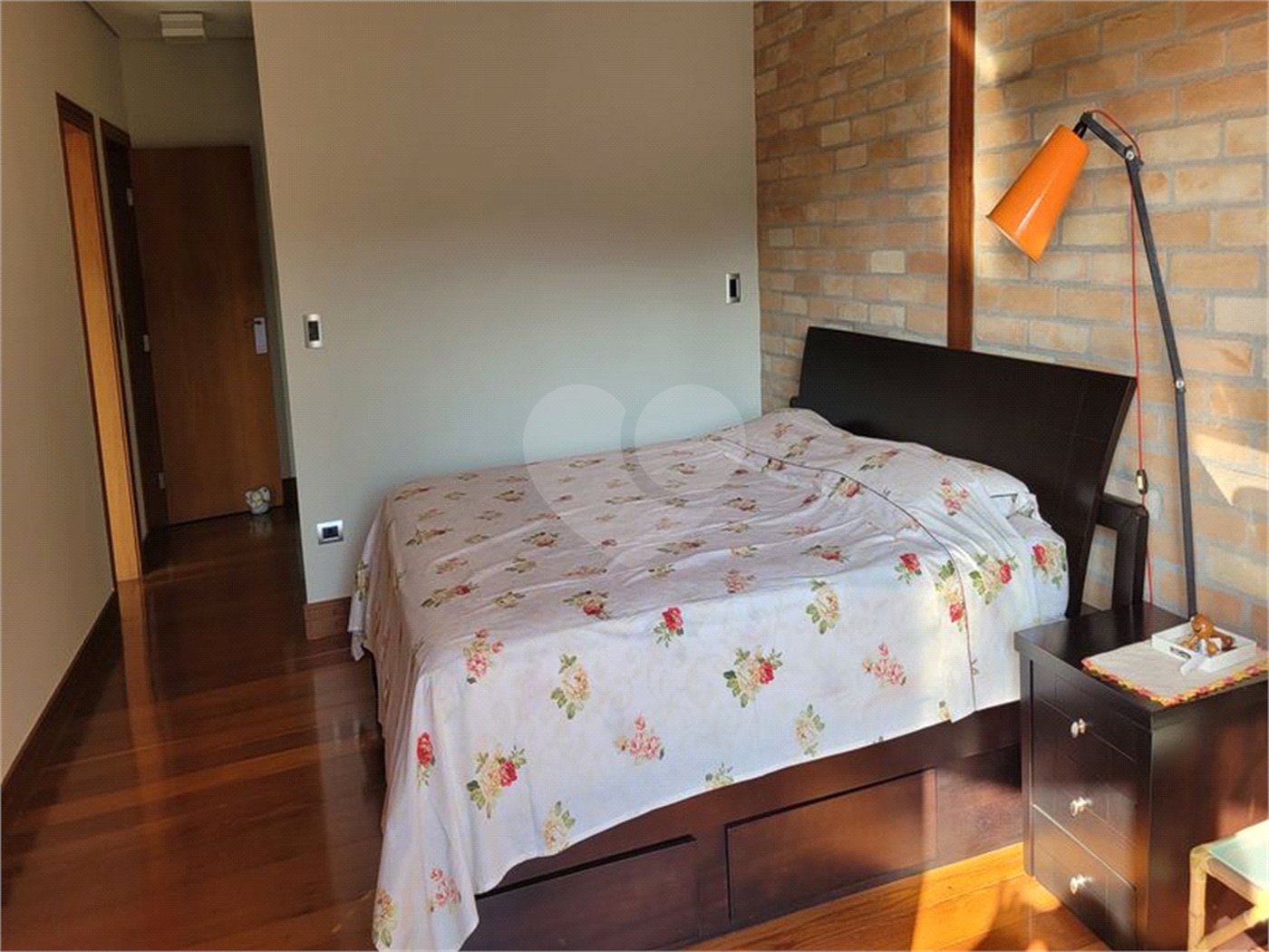 Casa à venda com 4 quartos, sendo 2 suítes, no condomínio Alpes da Cantareira, Mairiporã - SP
