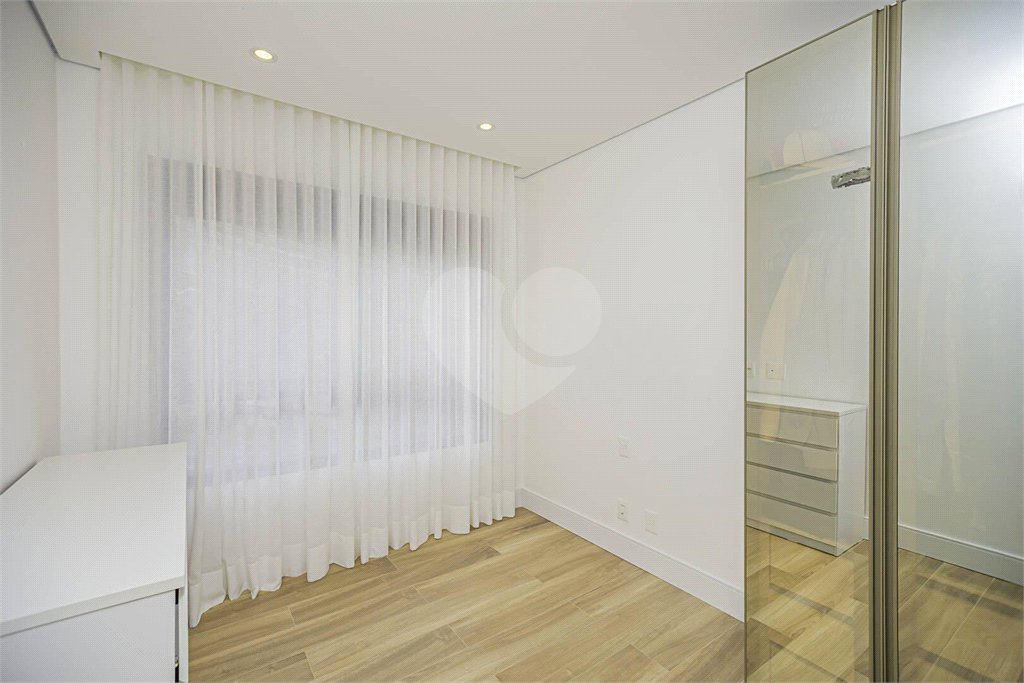 Apartamento à venda com 3 suítes em Cidade Jardim, São Paulo, SP