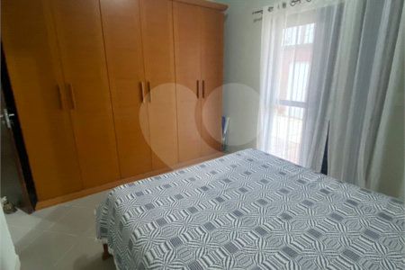 Casa Térrea à venda com 4 quartos, sendo 1 suíte,  em Vila Oliveira, Mogi das Cruzes, SP