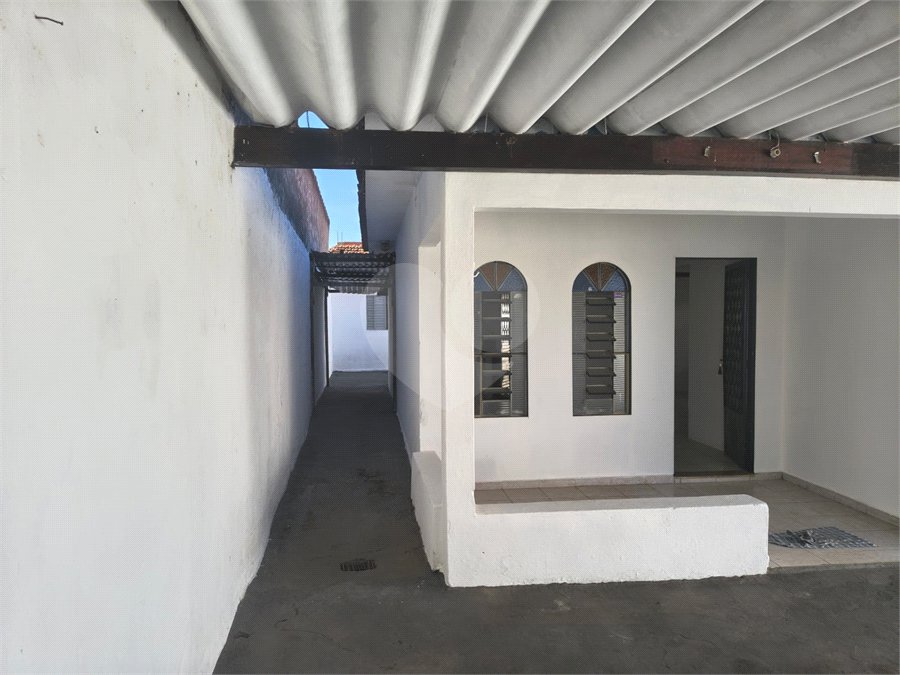 CASA AMPLA COM QUINTAL E GARAGEM PARA 4 CARROS | R$ 244.680,00 | NÃO PERCA ESSA OPORTUNIDADE!