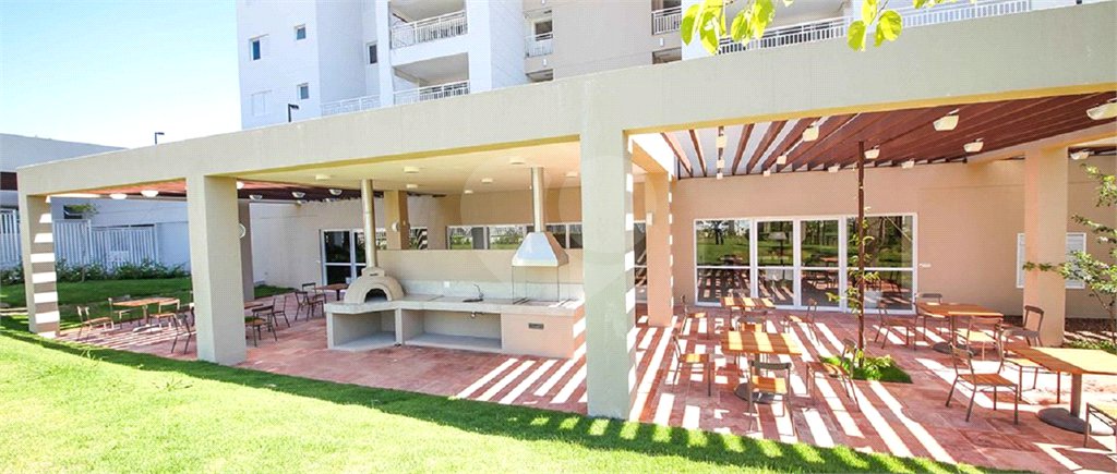 Apartamento à venda com 3 quartos, sendo 1 suíte,  em Vila Suissa, Mogi das Cruzes, SP