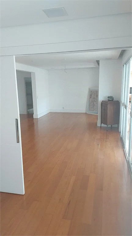 Apartamento à venda com 3 suítes em Vila Andrade, São Paulo, SP