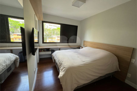 Apartamento à venda com 4 suítes em Vila Andrade, São Paulo, SP
