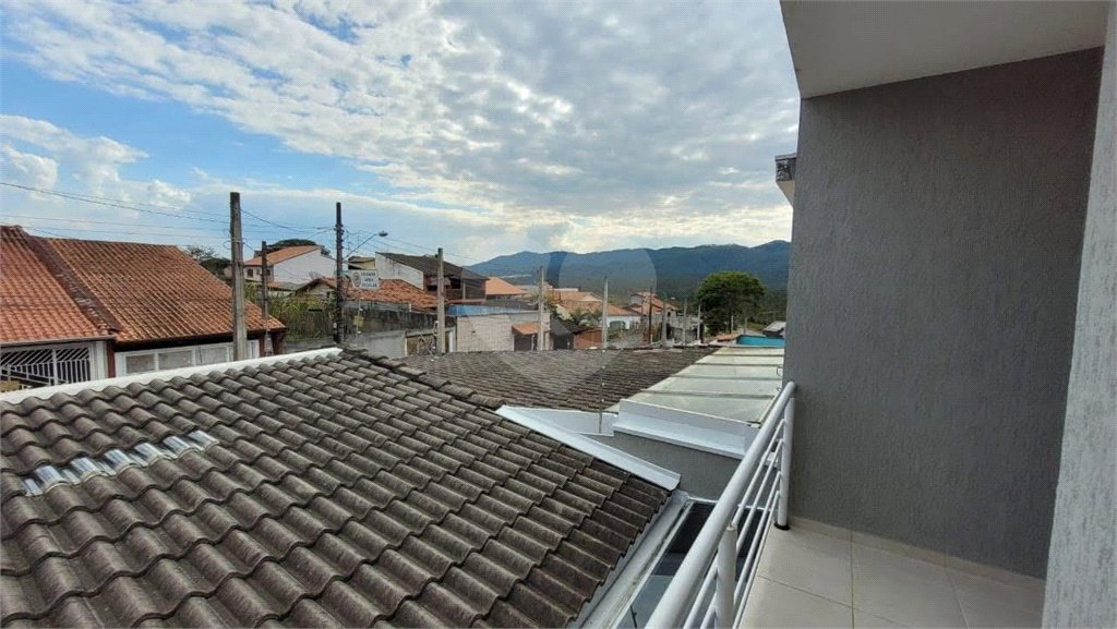 Sobrado à venda com 2 quartos, sendo 1 suíte,  em Vila Suissa, Mogi das Cruzes, SP