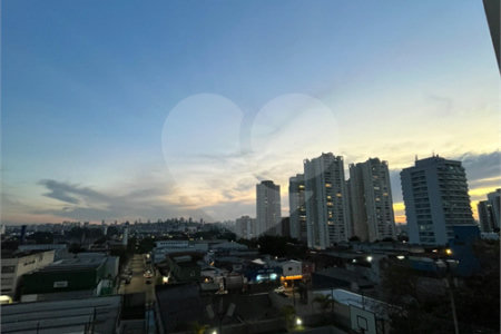 Apartamento à venda com 3 quartos, sendo 1 suíte, em Vila Hamburguesa, São Paulo, SP