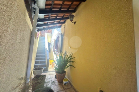 Casa à venda com 3 quartos, sendo 1 suíte,  em Éden, Sorocaba, SP