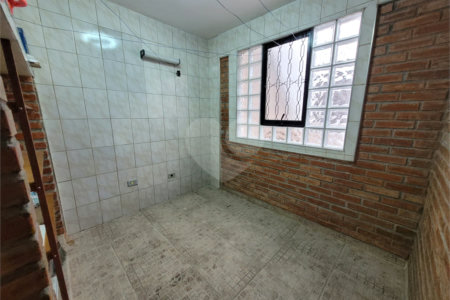 Sobrado à venda com 2 quartos em Jardim Mangalot, São Paulo, SP