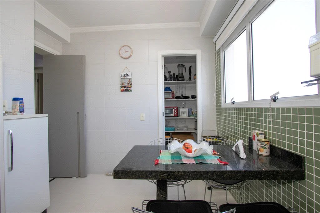 Apartamento à venda com 4 quartos, sendo 3 suítes,  em Vila Romana, São Paulo, SP