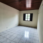 Casa espaçosa com edícula e 218 m² muito bem aproveitados! Conjunto Residencial Butantã, São Paulo - SP