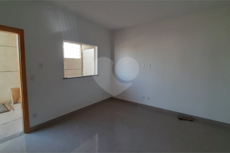 Casa à venda com 2 quartos no condomínio Residencial Luta, São Paulo - SP