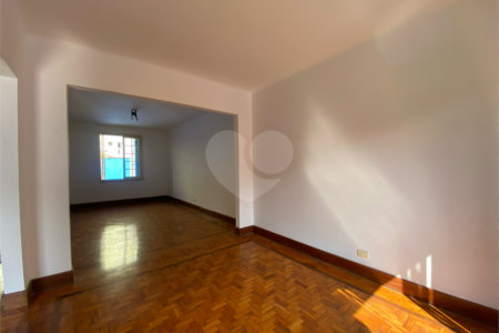 Casa à venda com 2 quartos, sendo 1 suíte, em Aclimação, São Paulo, SP