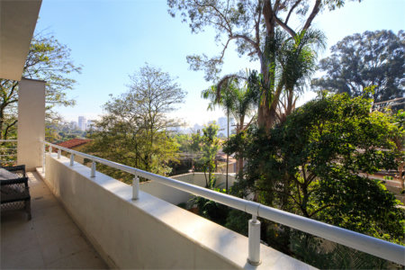 Casa à venda com 4 suítes no condomínio Vila Alba, São Paulo - SP