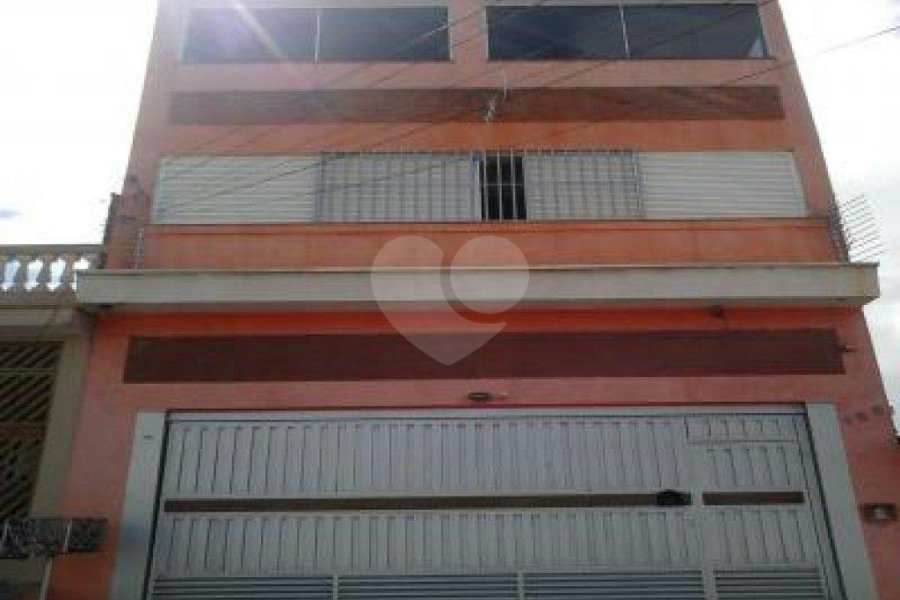 Sobrado à venda com 4 quartos, sendo 2 suítes, em Penha, São Paulo, SP