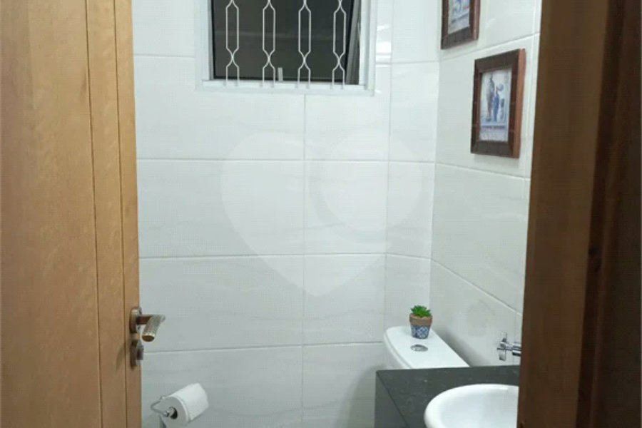 Sobrado à venda com 3 quartos, sendo 1 suíte, em Vila Mazzei, São Paulo, SP