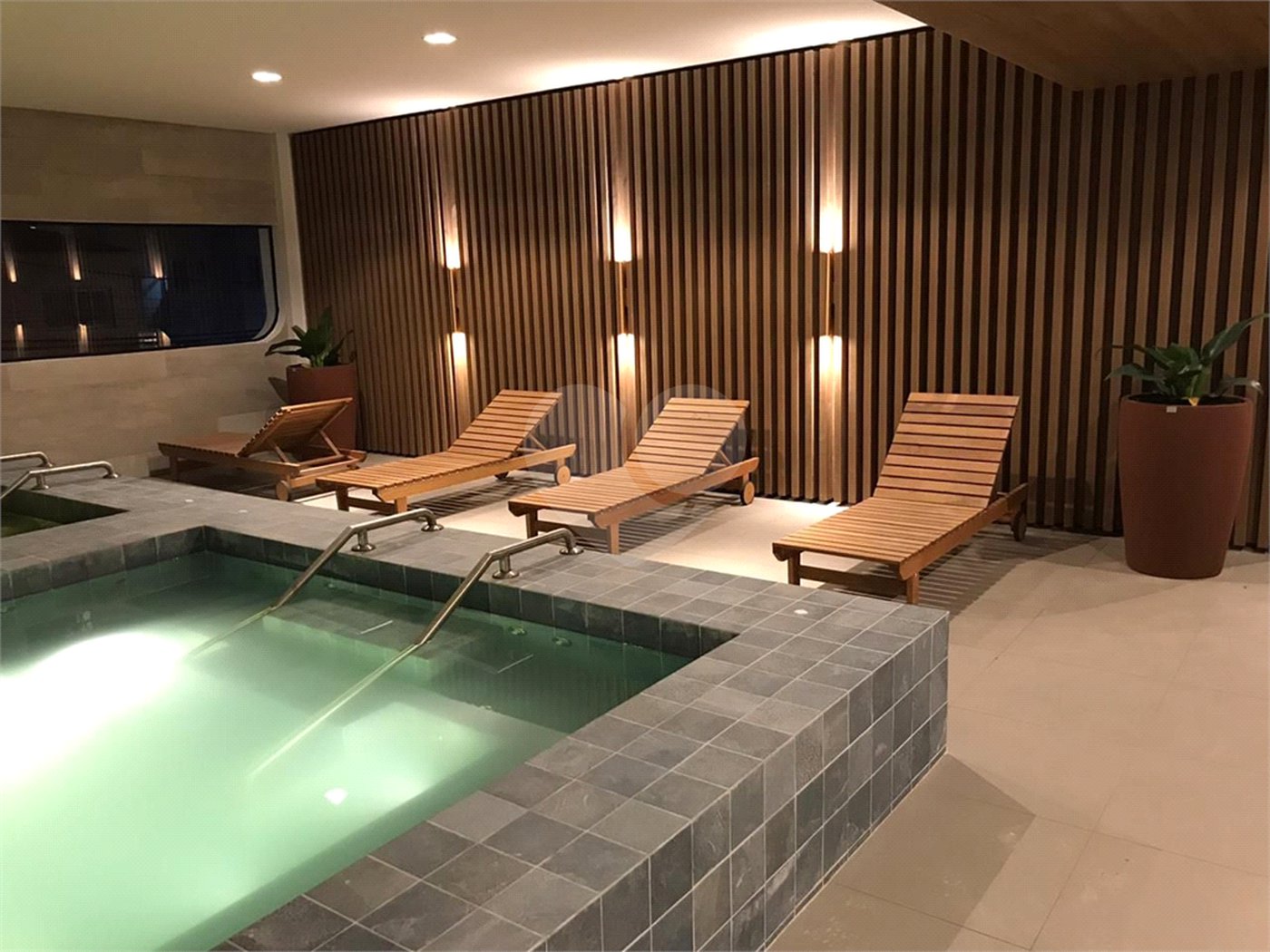 Apartamento para alugar com 2 suítes em Vila Olímpia, São Paulo, SP