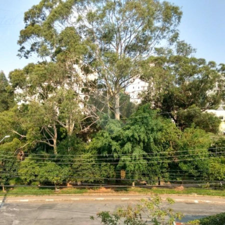 Casa à venda com 3 quartos, sendo 1 suíte,  em Jardim Rosa Maria, São Paulo, SP