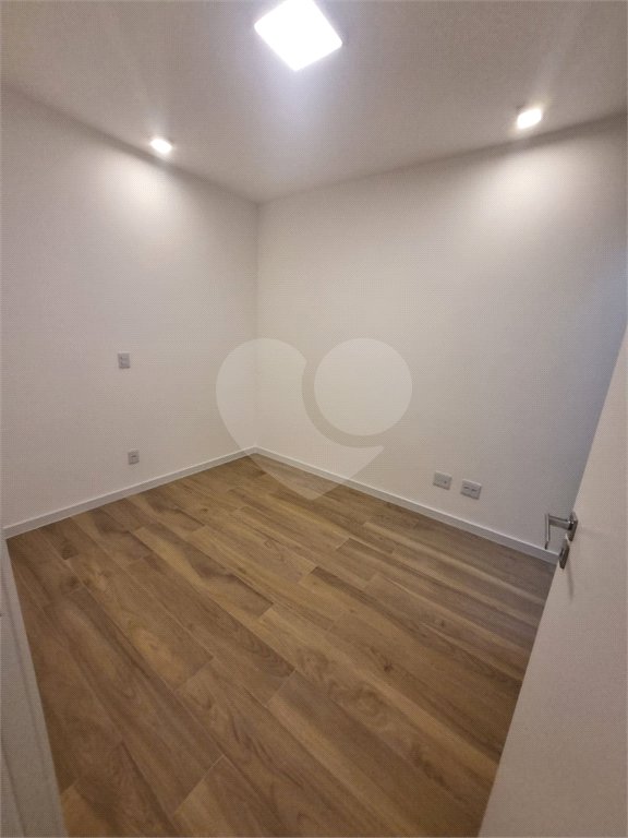 Sobrado à venda com 3 quartos, sendo 1 suíte, em Vila Guilherme, São Paulo, SP