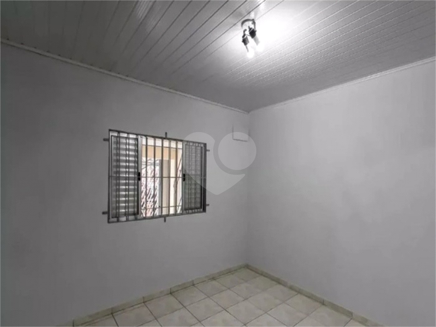 Casa à venda com 4 quartos, sendo 2 suítes, em Jardim Coimbra, São Paulo, SP