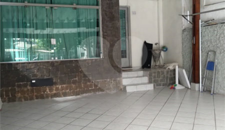 Sobrado à venda com 4 quartos, sendo 1 suíte, em Limão, São Paulo, SP