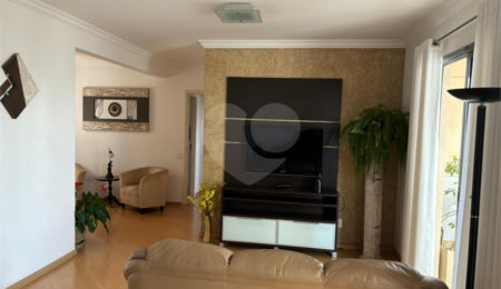 Apartamento à venda com 3 quartos, sendo 1 suíte,  em Planalto Paulista, São Paulo, SP