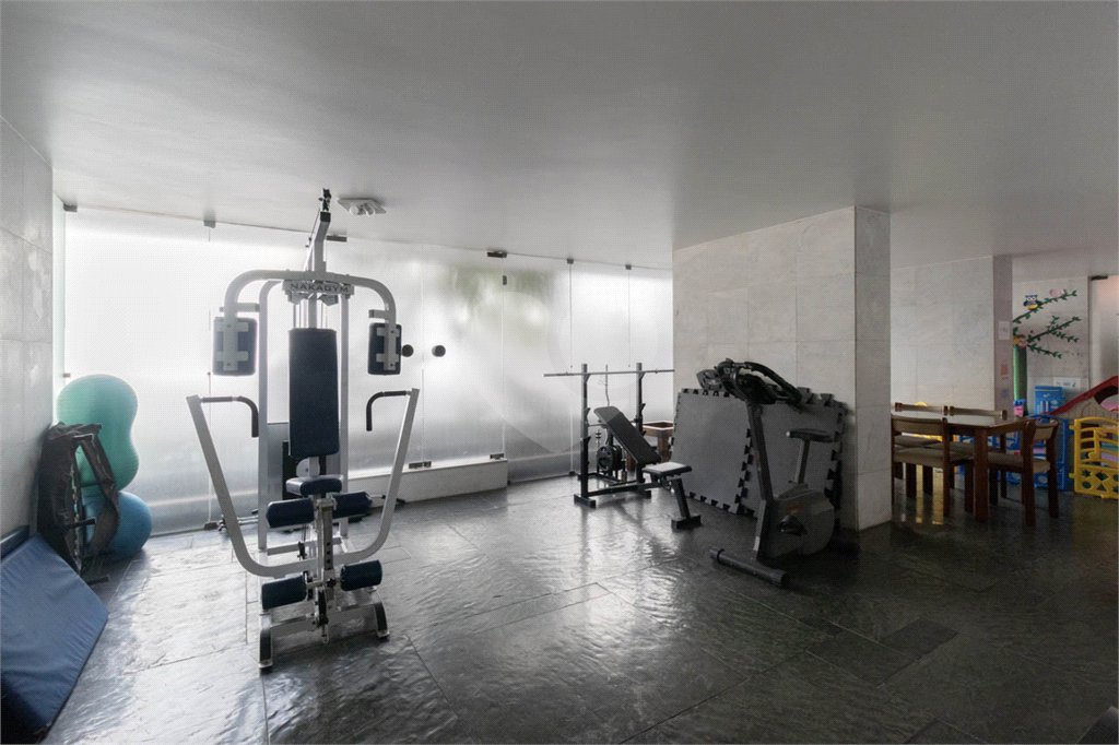 Apartamento à venda com 4 quartos, sendo 1 suíte, em Jardim Paulista, São Paulo, SP