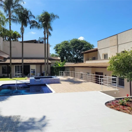 Casa à venda com 5 suítes em Paraisópolis, São Paulo, SP