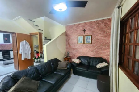 Casa à venda com 2 suítes em Vila Tiradentes, São Paulo, SP
