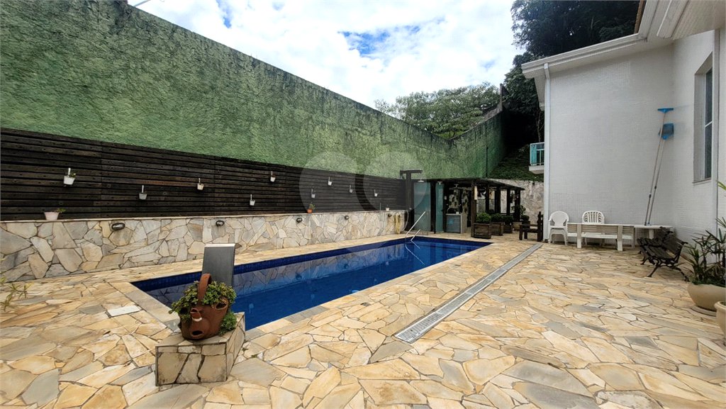 Casa à venda com 4 suítes no condomínio Jardim da Montanha I, Mairiporã - SP