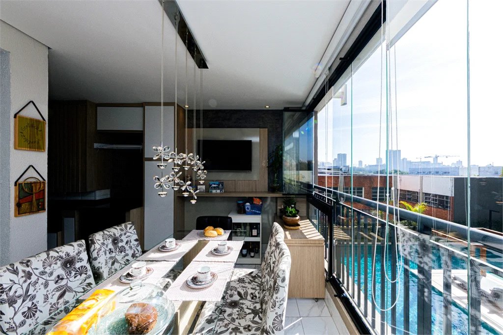 Apartamento à venda com 2 quartos, sendo 1 suíte, em Água Branca, São Paulo, SP