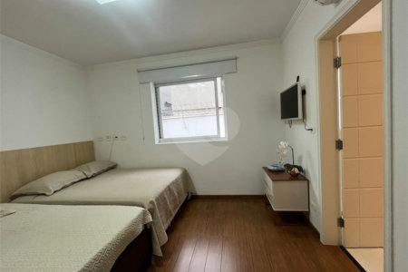 Casa à venda com 6 suítes no condomínio Chácara Francesa, São Paulo - SP