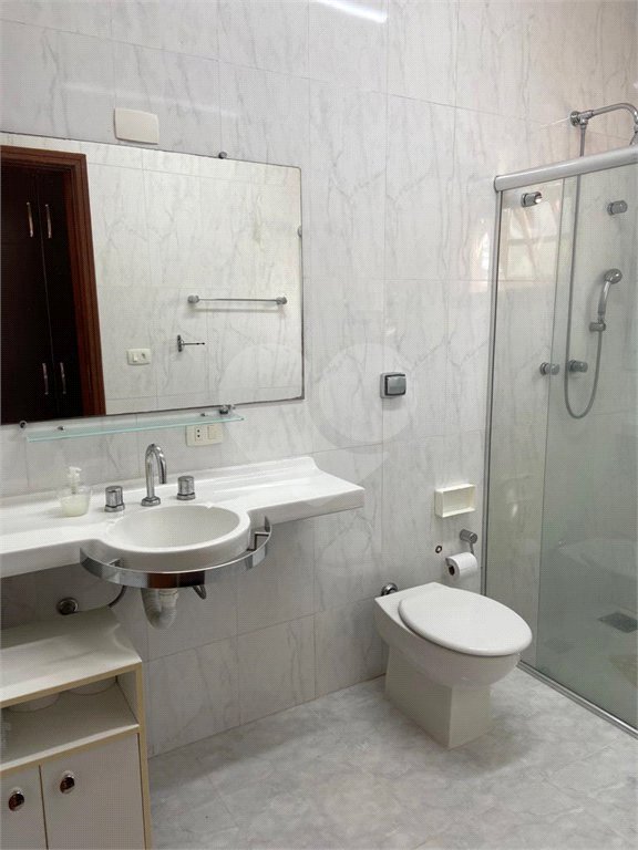 Casa à venda com 4 quartos, sendo 2 suítes, no condomínio Monte Belo, Salto - SP
