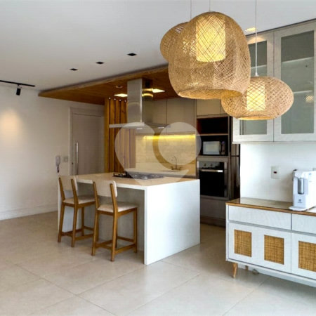 Apartamento à venda com 2 quartos, sendo 1 suíte,  em Vila Olímpia, São Paulo, SP