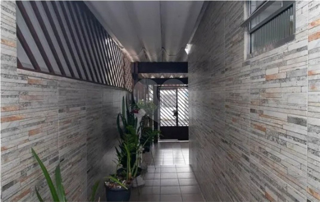 Casa Térrea à venda com 4 quartos, sendo 1 suíte,  em Vila Mazzei, São Paulo, SP