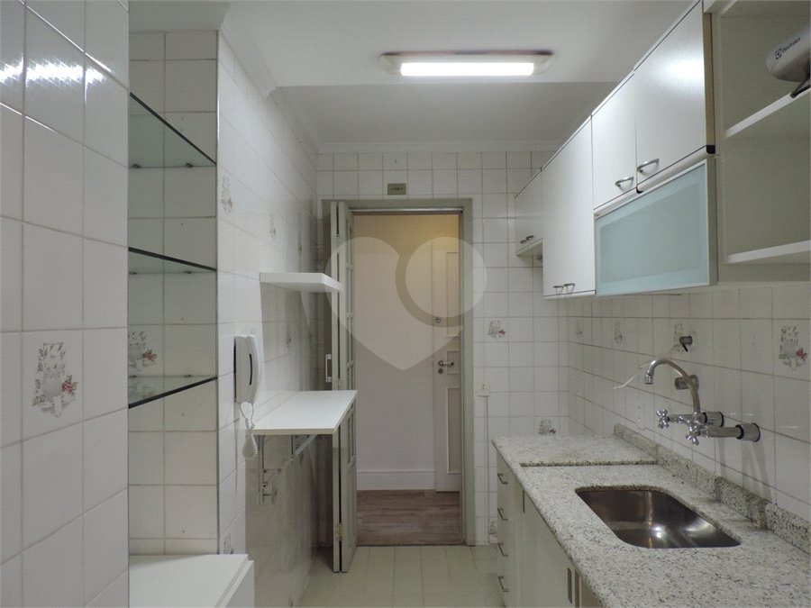 Apartamento à venda com 2 quartos, sendo 1 suíte,  em Indianópolis, São Paulo, SP