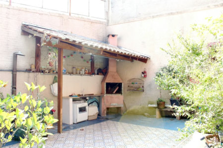 Casa à venda com 4 quartos, sendo 2 suítes,  em Jardim Leonor, São Paulo, SP