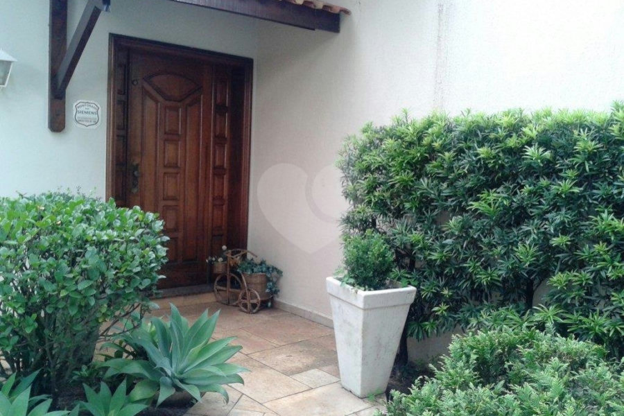 Casa Térrea à venda ou para alugar com 4 suítes em Jardim Floresta, São Paulo, SP