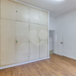 Casa Térrea à venda com 3 quartos, sendo 1 suíte,  em Alto da Boa Vista, São Paulo, SP