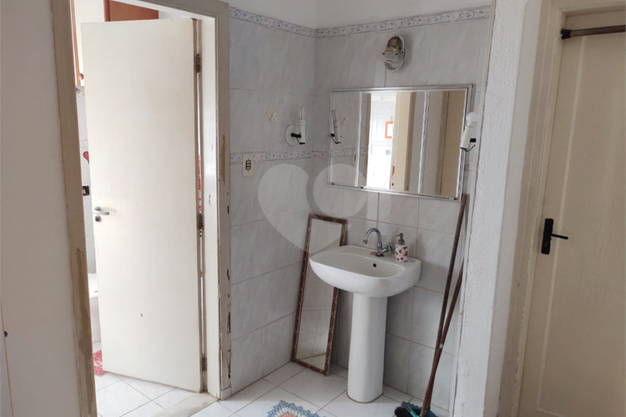 Sobrado à venda com 3 quartos em Tremembé, São Paulo, SP