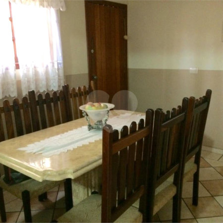 Sobrado à venda com 4 quartos, sendo 1 suíte, em Jardim Pinheiros, São Paulo, SP