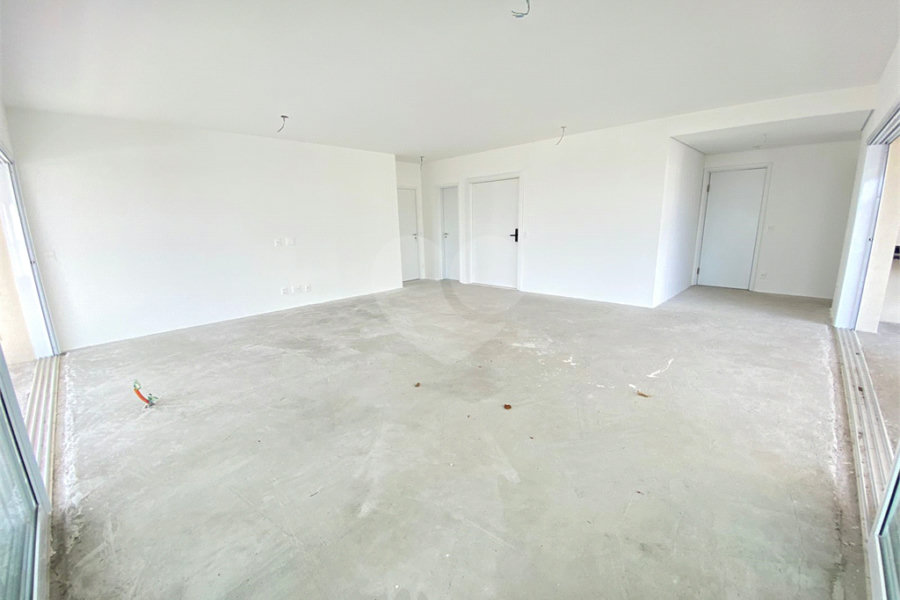 Apartamento à venda com 4 suítes em Santana, São Paulo, SP