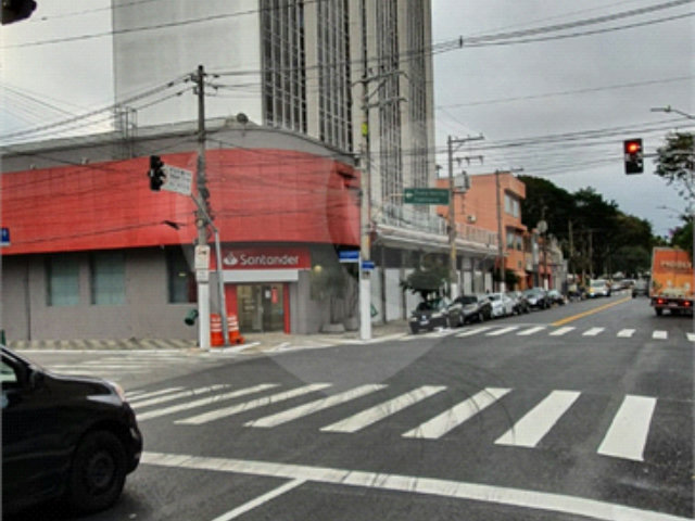 Prédio à venda em Bom Retiro, São Paulo, SP