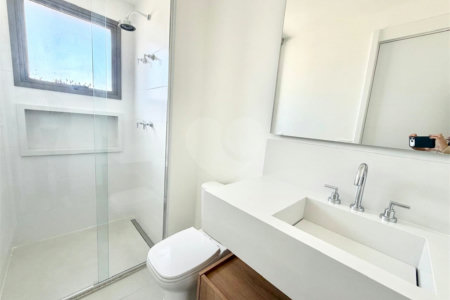 Apartamento à venda com 3 suítes em Campo Belo, São Paulo, SP