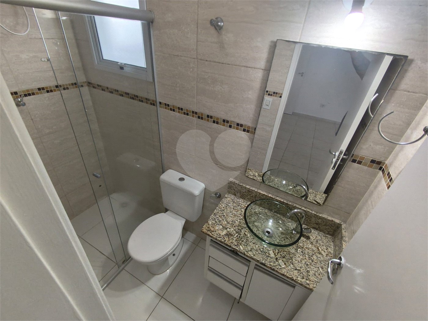 Casa à venda com 2 suítes no condomínio Murilo, São Paulo - SP