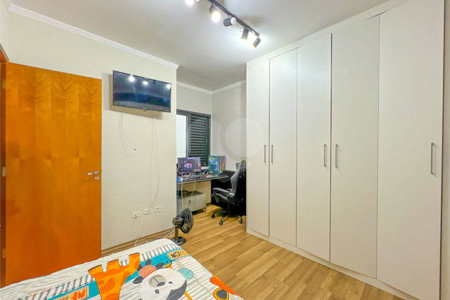 Sobrado à venda com 3 quartos, sendo 1 suíte,  em Tremembé, São Paulo, SP